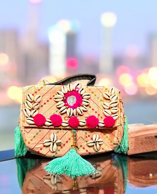 Boho Gulabi